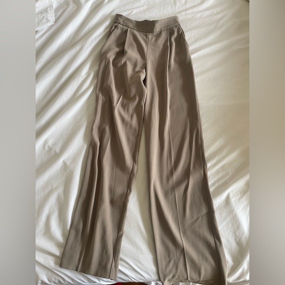 Aritzia Trousers - Picture 3 of 4